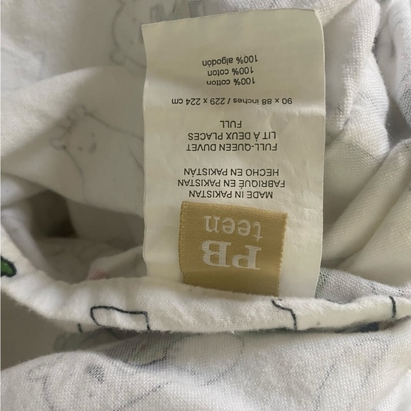 Pottery Barn Teen Polar Bear Duvet and Pillowcase Set - Picture 3 of 13